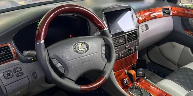 Custom Steering Wheels